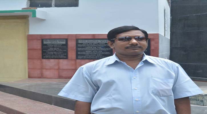 রূপসা সেতু থেকে ঝাঁপ দিয়ে সাংবাদিক বুলুর আত্মহত্যা